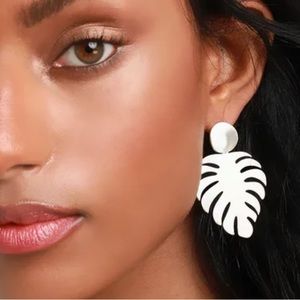 Silver palmleaf earrings